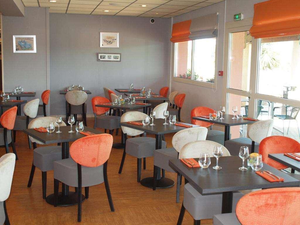 Brit Hotel Les Evens Saint-Saturnin  Restauracja zdjęcie